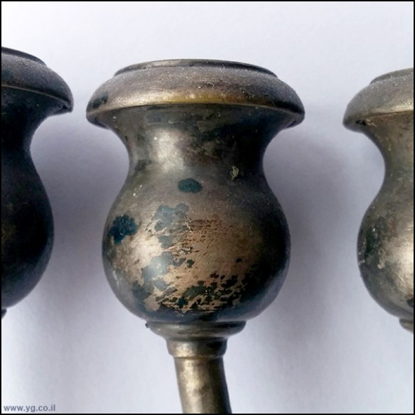 כן, פמוט של חנוכייה צילום מקרוב