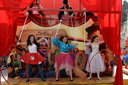 D1123-051-Kobi Gideon