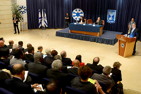 D1205-149-Kobi-Gideon