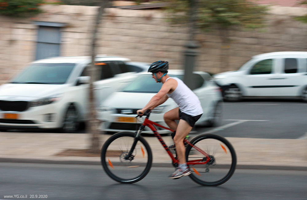 ליווי תנועה
ירושלים, רחוב אגרון