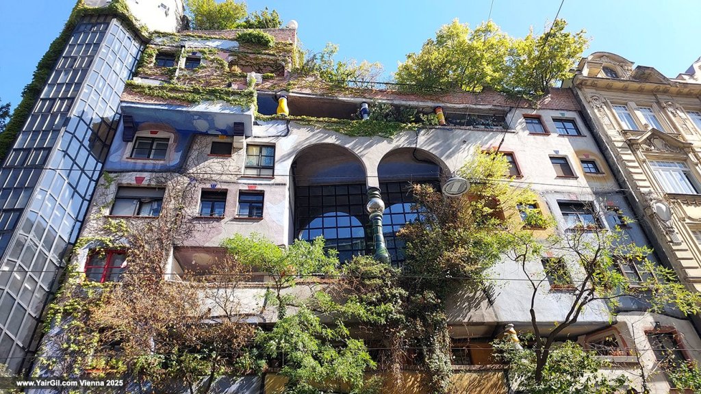 בית הונדרטוואסר; וינה, ספטמבר 2025