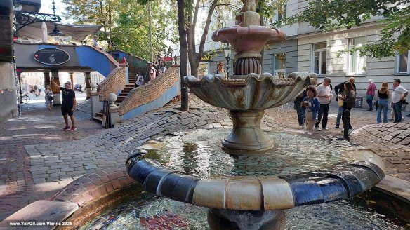 פרידנסרייך הונדרטוואסר, וינה