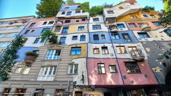 פרידנסרייך הונדרטוואסר, וינה